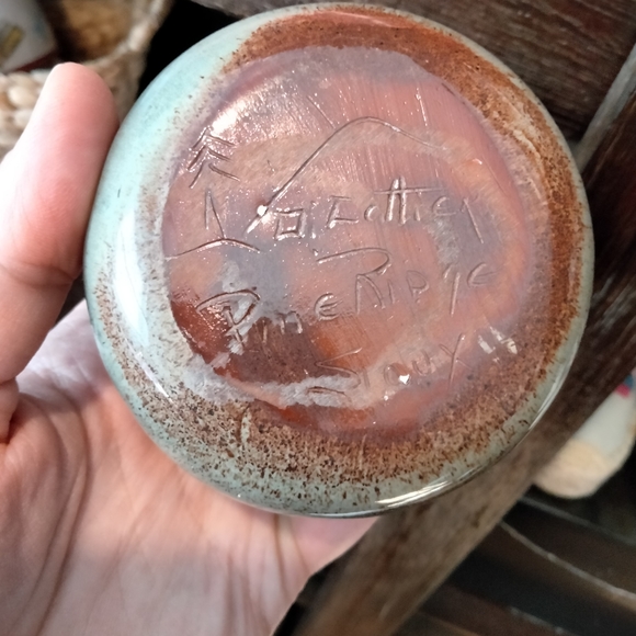 Artist Signed Cottier Pine Ridge Sioux small pitcher - Picture 2 of 6